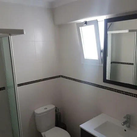 Apartment Alojo Patraix *