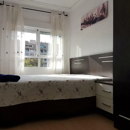 Alojo Patraix Apartment
