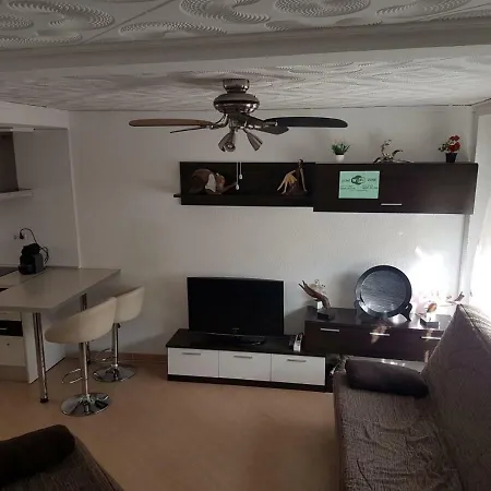 Apartment Alojo Patraix *